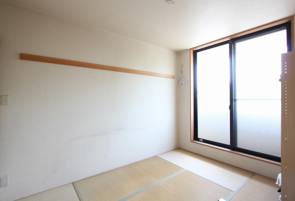 Non-living room. Japanese-style room 6 quires