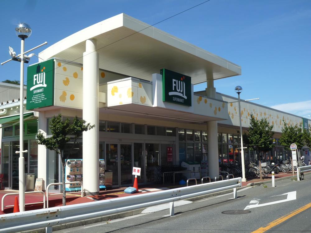 Supermarket. Fuji 1317m until Baba shop