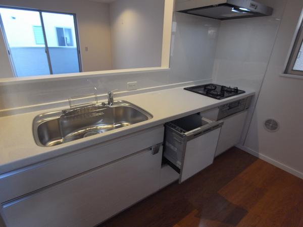 Kitchen. Dishwasher kitchen (Building 2: 2013 December shooting)