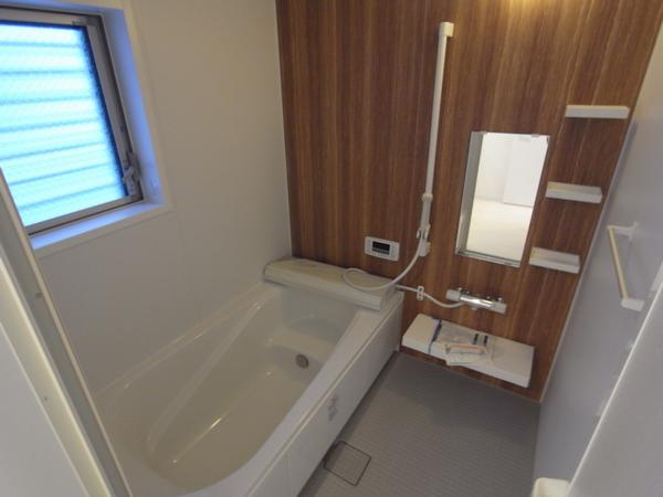 Bathroom. Bathroom (Building 2: 2013 December shooting)