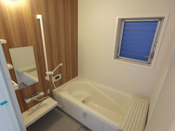 Bathroom. Bathroom (4 Building: 2013 December shooting)