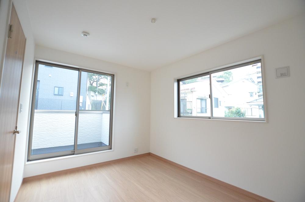 Non-living room. Indoor (10 May 2013) Shooting