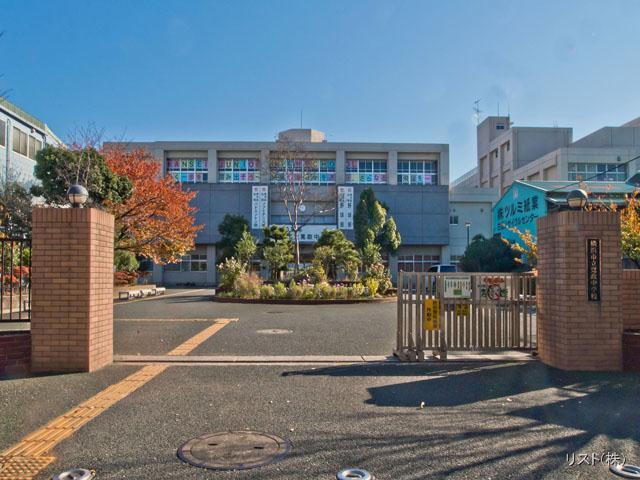 Junior high school. 680m Yokohama Municipal Kansei junior high school to Yokohama Municipal Kansei junior high school Distance 680m