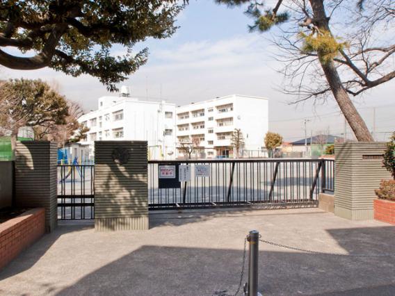 Primary school. 710m to Yokohama City TatsuAsahi Elementary School