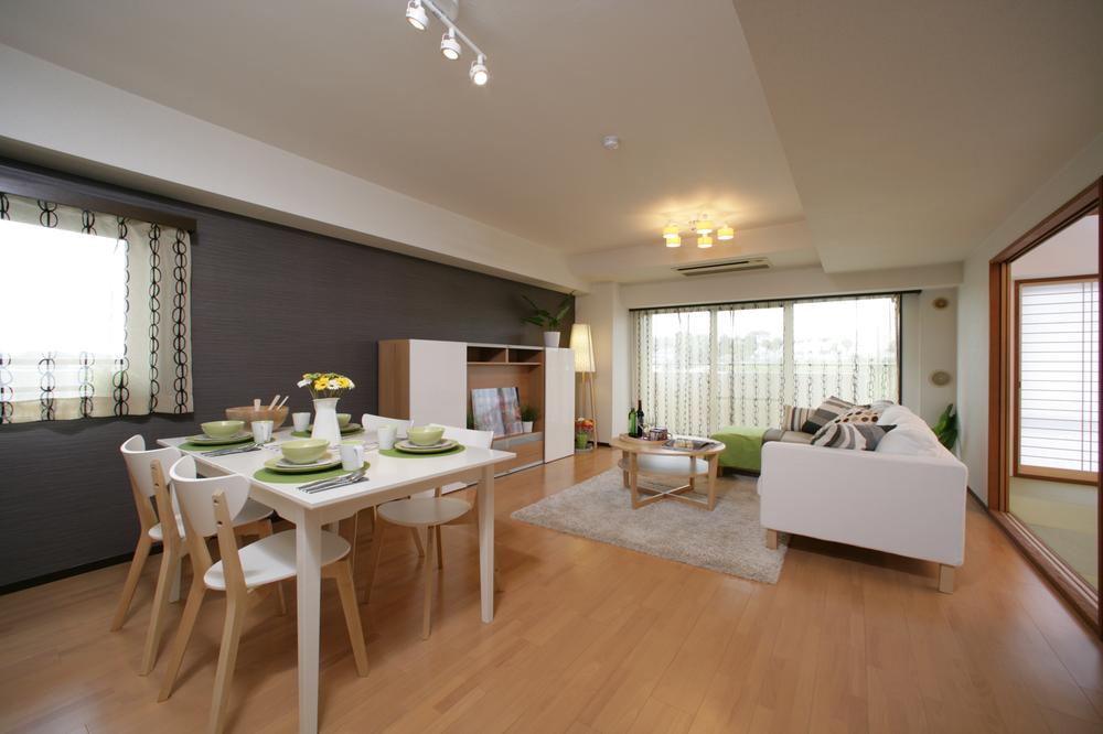 Living. Indoor (July 2012) shooting 601, Room