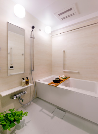 Bathing-wash room.  [bathroom] Adopt an economic warmth bathtub hot water is less likely to cool. Ya vertical mirror systemic can check, In the shower slide bar, which can be adjusted freely height, Produce a comfortable bath time.
