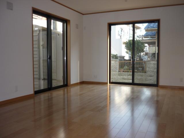 Living. Indoor (12 May 2013) Shooting