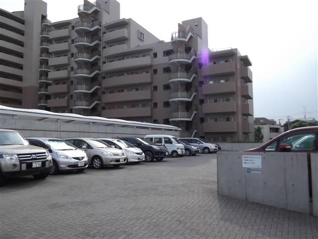 Parking lot.  ☆ Parking 100 percent on property ☆ 7000 yen ~ 15000 yen