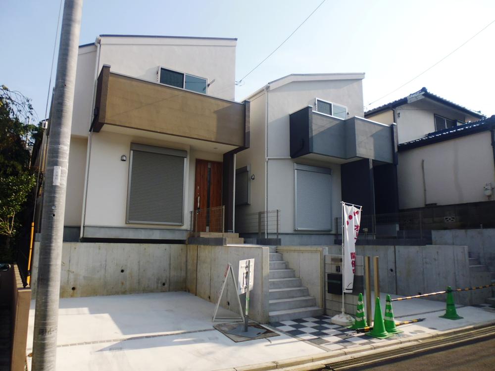 Local appearance photo. Local shooting