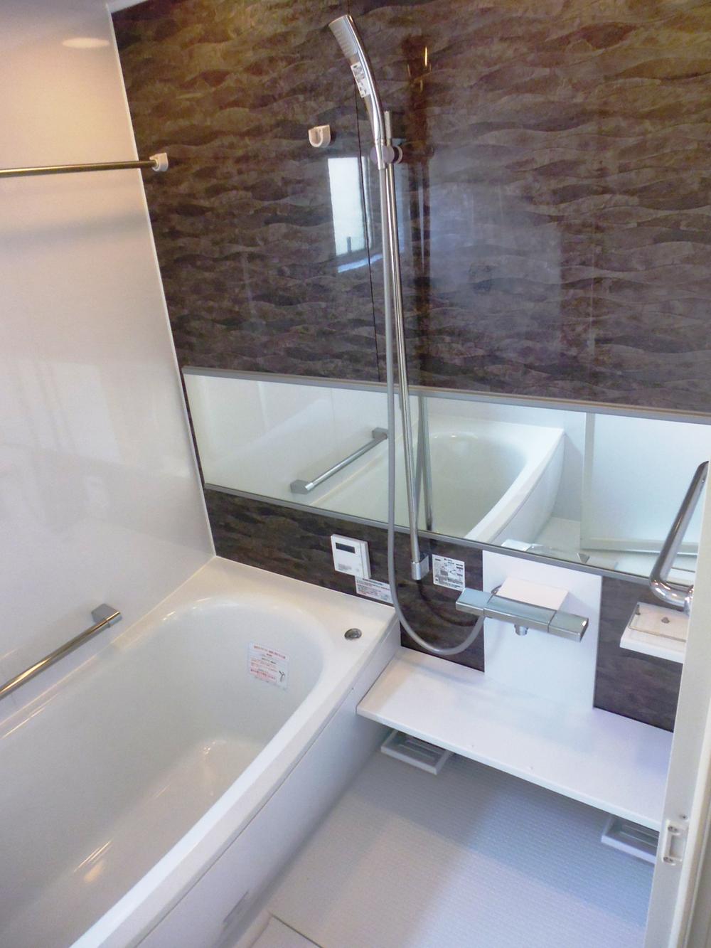 Bathroom. With bathroom dryer Thermos bath type unit bus