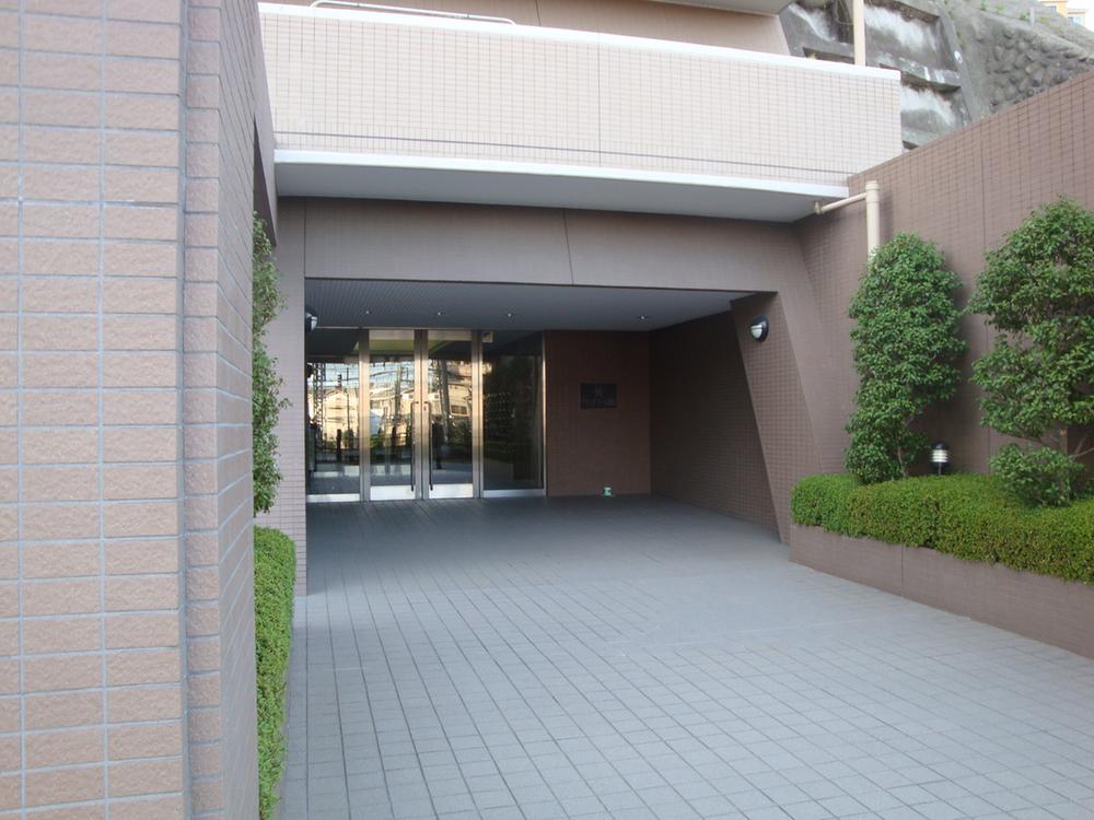 Entrance. Common areas Entrance