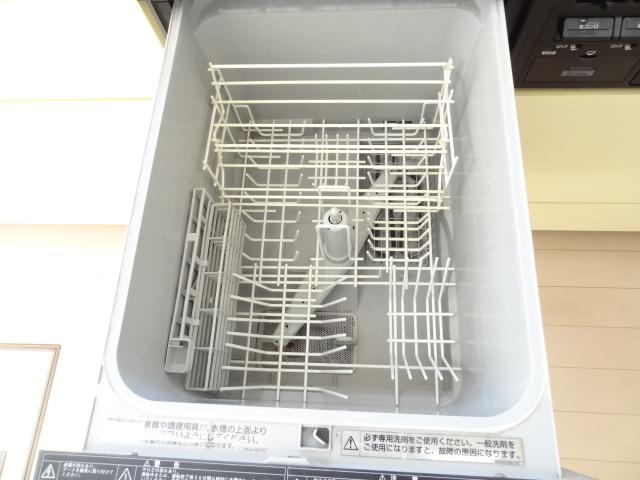 Kitchen. Dishwasher