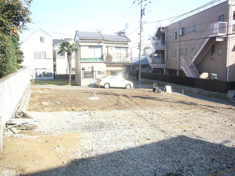 Local appearance photo. It was taken from the southwest side of the road. 2013 November 17 shooting