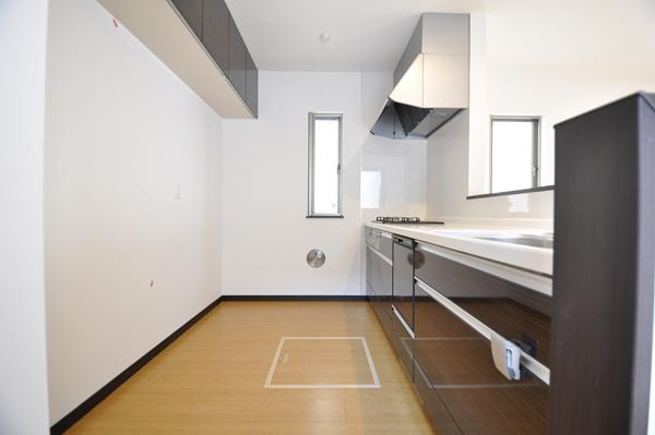 Kitchen. 4 Building (October 2013) Shooting