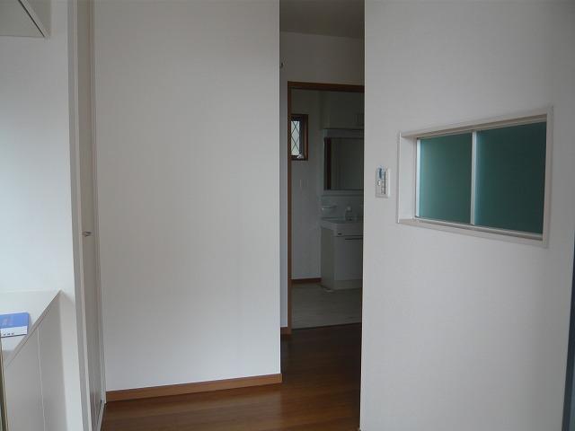 Same specifications photos (Other introspection). The company specification example  Entrance