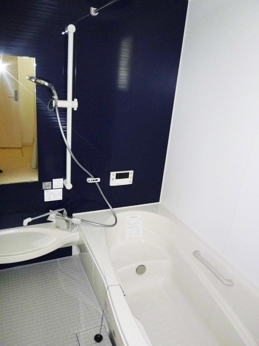 Same specifications photo (bathroom)