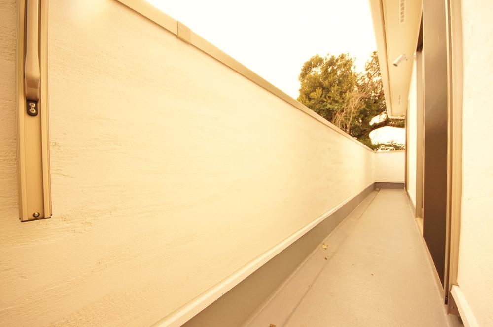 Balcony. Local (10 May 2013) Shooting, The second floor of the balcony of the wide span across the three chambers.