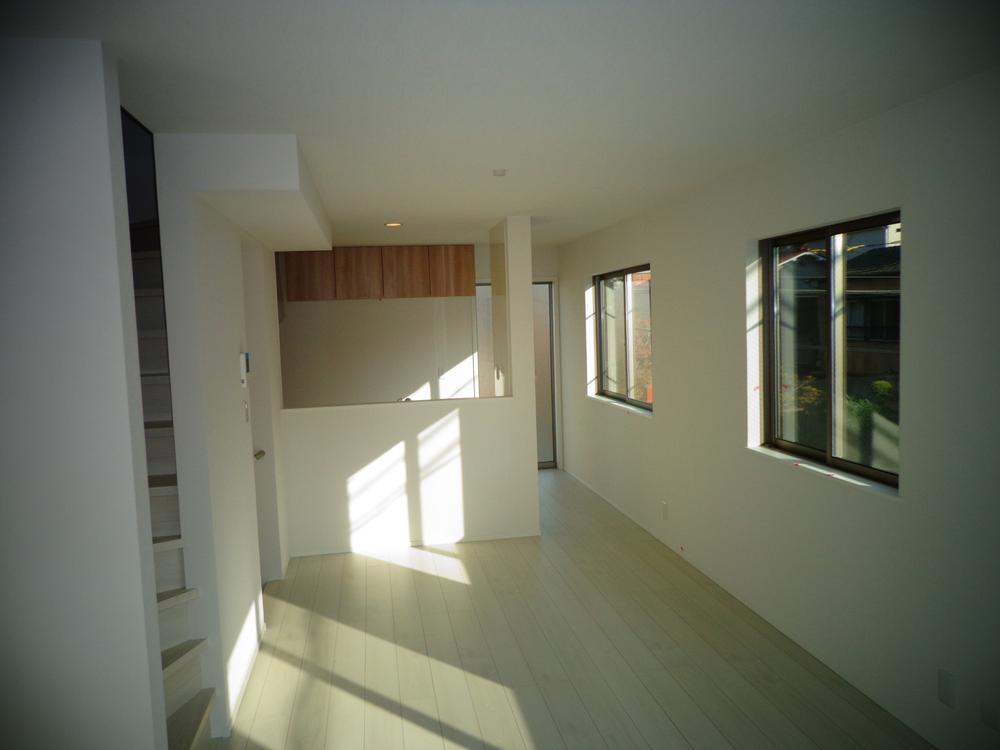 Living. Living (December 2013) Shooting