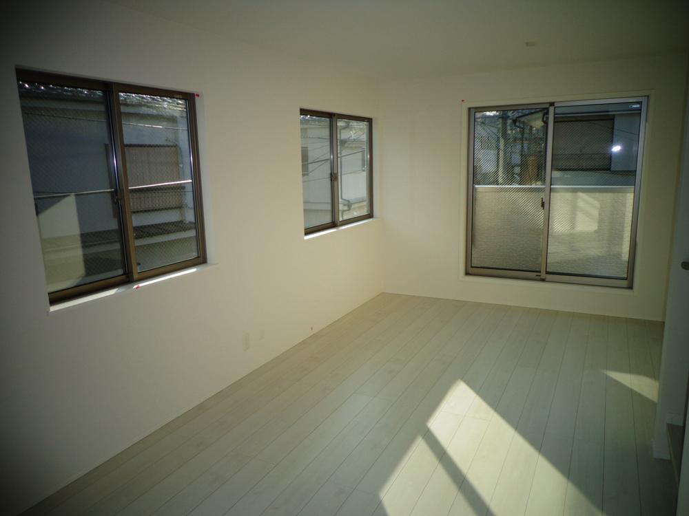 Living. Living (December 2013) Shooting