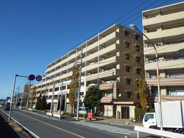 Local appearance photo. Bright Court (River View) Appearance 2