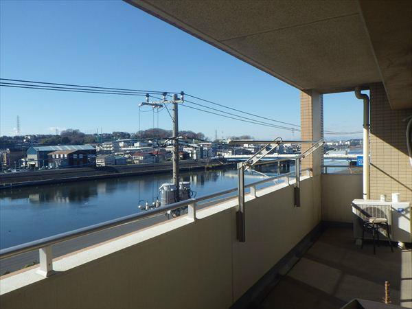 Balcony. Spacious balcony
