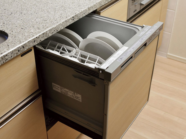 Kitchen.  [Dish washing and drying machine] Integral to clean the kitchen space. Rinsed with high bactericidal effect high temperature, It dried without the use of a cloth.