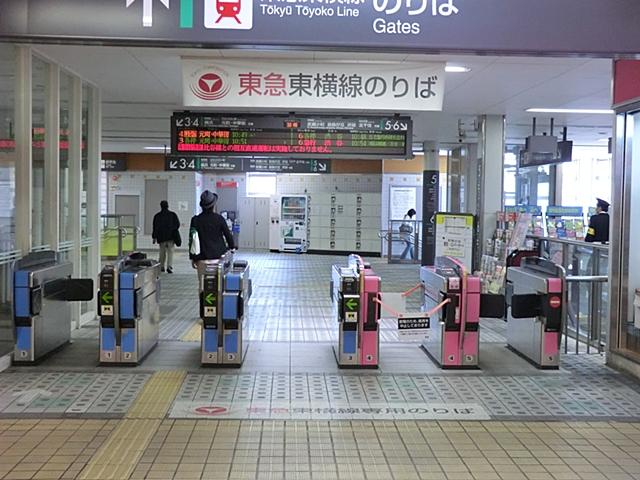 station. Until Kikuna Station 1360m Tokyu Toyoko Line, JR Yokohama line will be available.