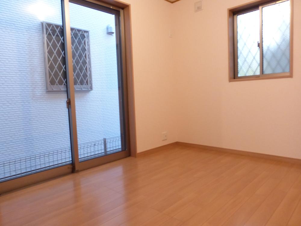 Non-living room. Building 2 Indoor (December 5, 2013) Shooting