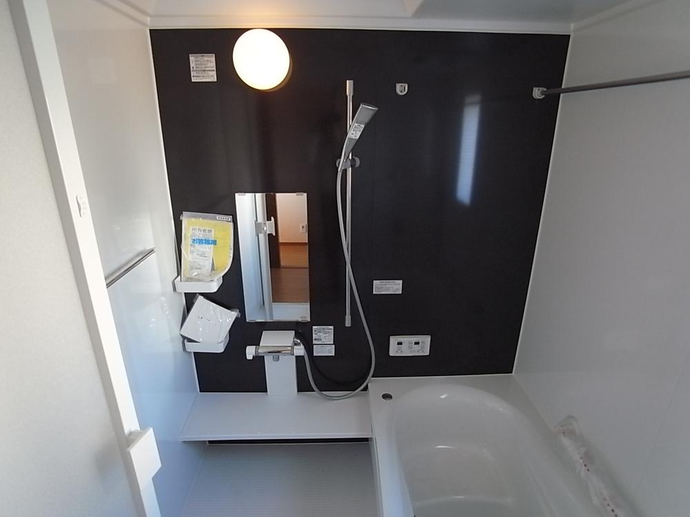 Bathroom. It is a bathroom of 1 pyeong type.  Indoor (11 May 2013) Shooting