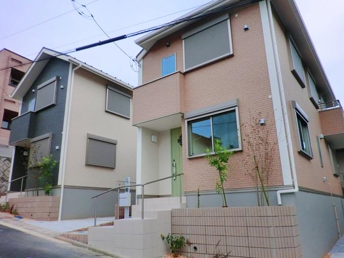 Local photos, including front road. Local (October 22, 2013) Shooting