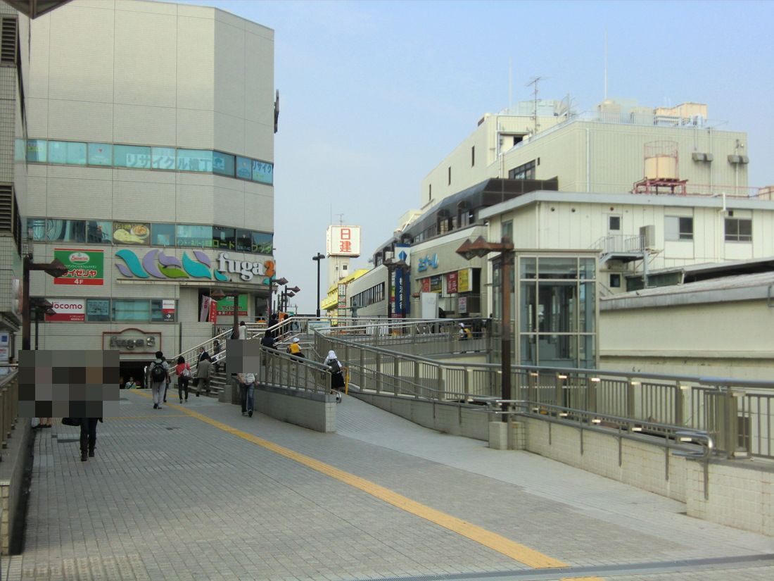 Other. Tsurumi Station West
