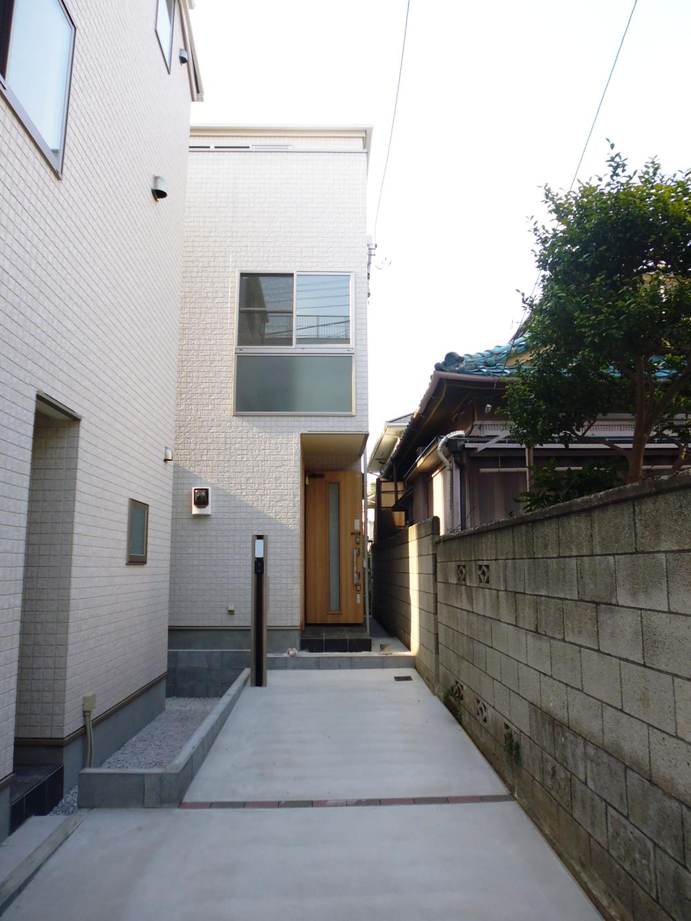 Local appearance photo. Local shooting (3 Building)