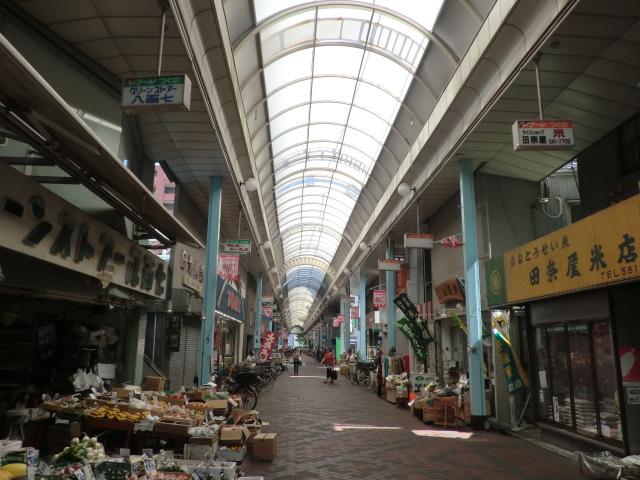 Streets around. Since Les Halles Tsukuno close to the 5-minute walk from the shopping street, This is useful in life. 