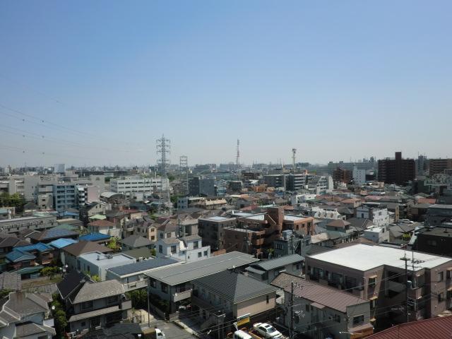 View photos from the dwelling unit. Second floor 11.3 Pledge is a southeast direction view from the Western-style (April 2013) Shooting