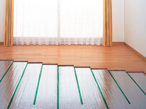 Interior.  [To clean, Warm. Friendly floor heating on the body] living ・ The dining, Adopt the TES hot water floor heating to warm slowly comfortably from feet. Unlike heating appliances of hot air, Since the dust and dirt is not Maiagara, Do not have to worry about indoor air is dirty.