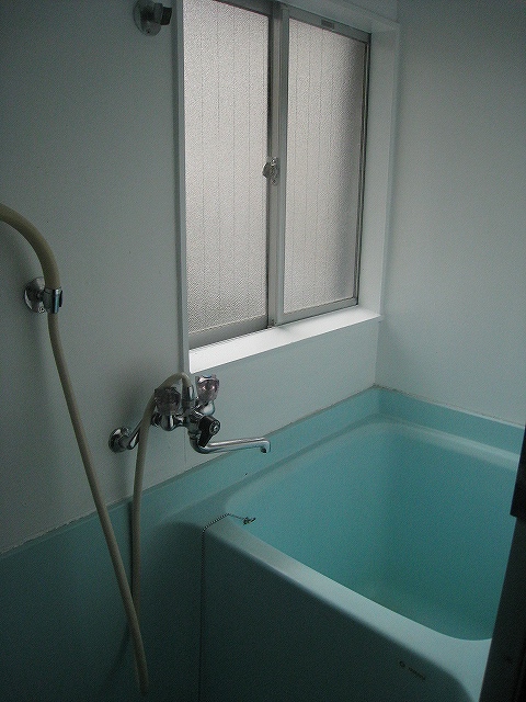 Bath. Yutaka Zhuang No. 202 rooms bathroom
