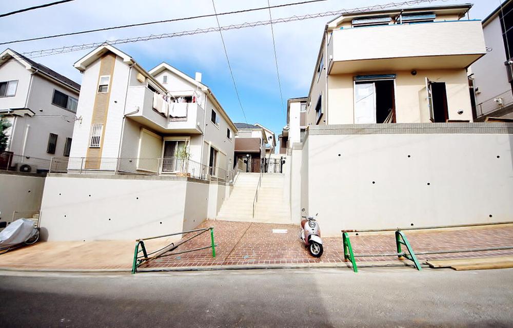 Local appearance photo