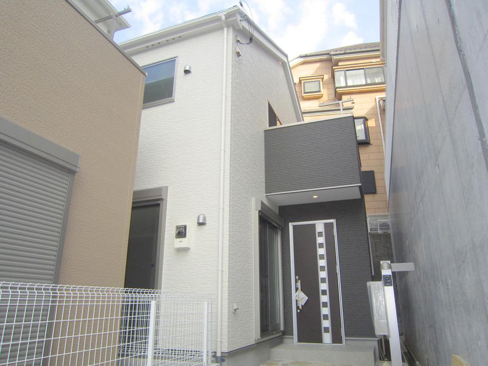 Local appearance photo. D Building Local (11 May 2013) Shooting