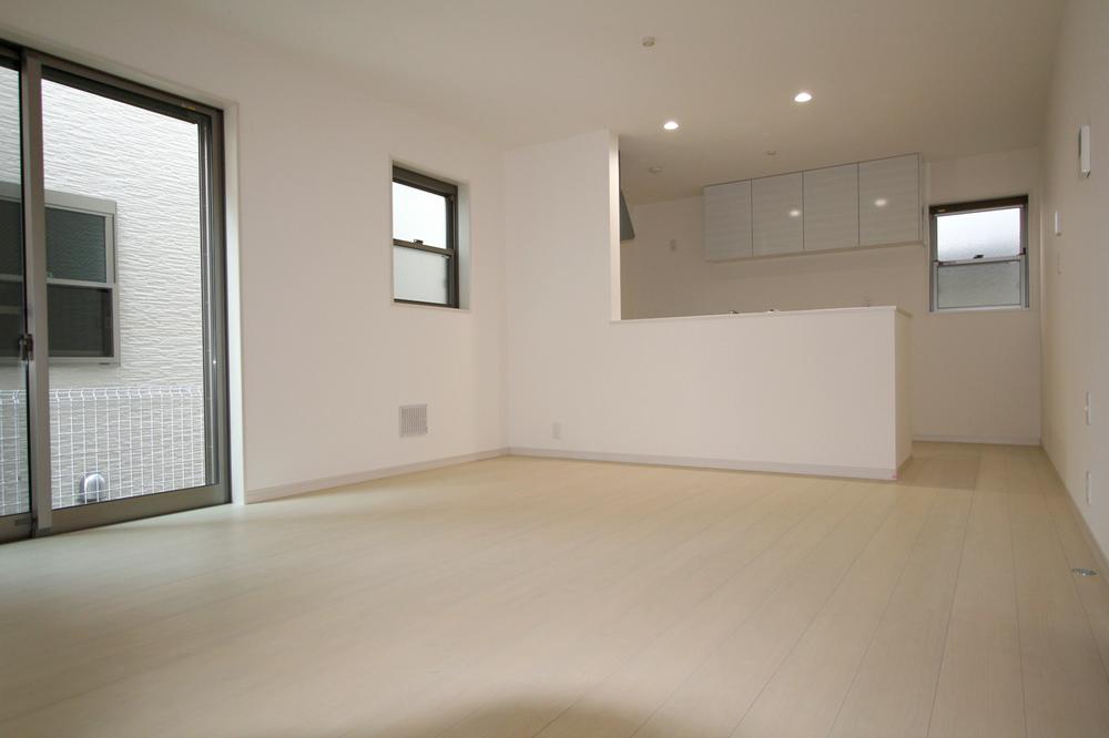 Living. D Building Indoor (11 May 2013) Shooting