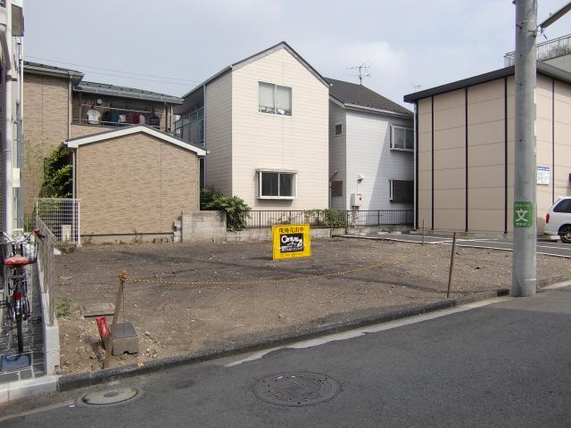 Local appearance photo. August 2013 early shooting