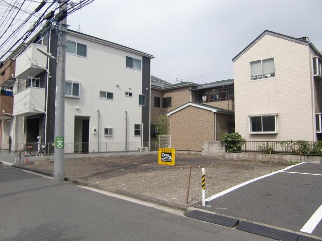 Local appearance photo. August 2013 early shooting