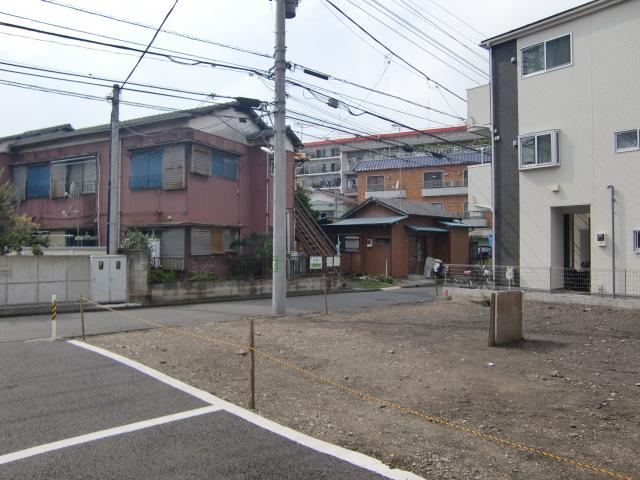 Local appearance photo. August 2013 early shooting