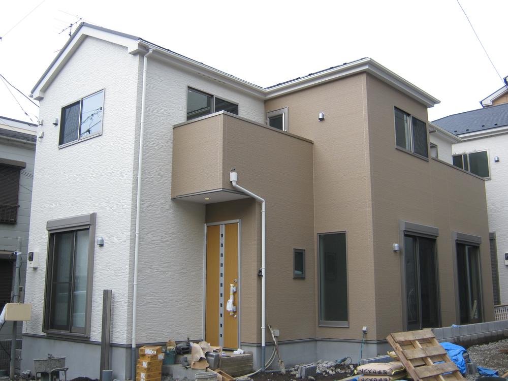 Local appearance photo. Local appearance (C Building)