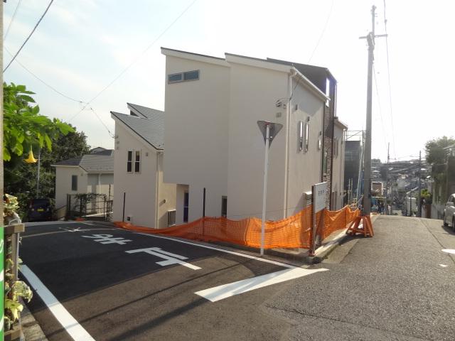 Local appearance photo. Local shooting