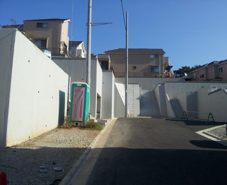 Local appearance photo. Local (10 May 2012) shooting