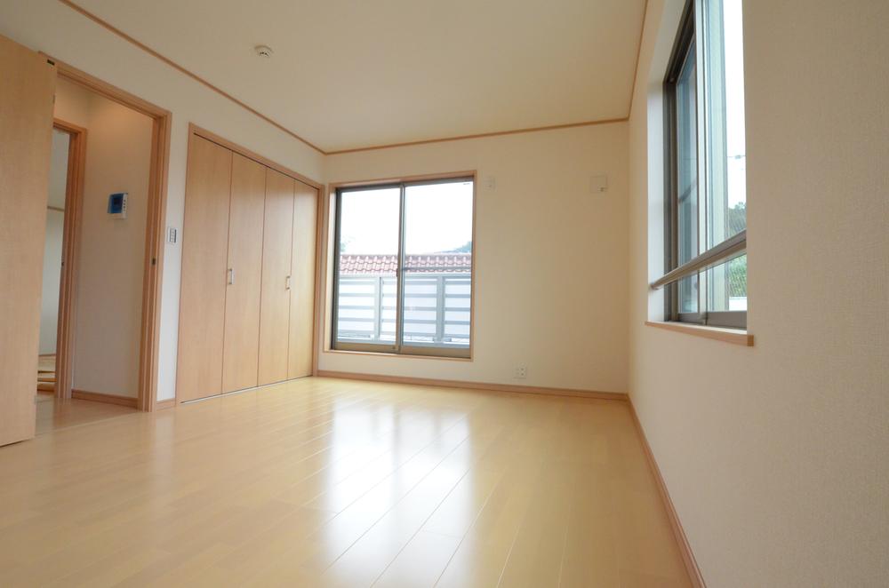 Non-living room. Indoor (10 May 2013) Shooting