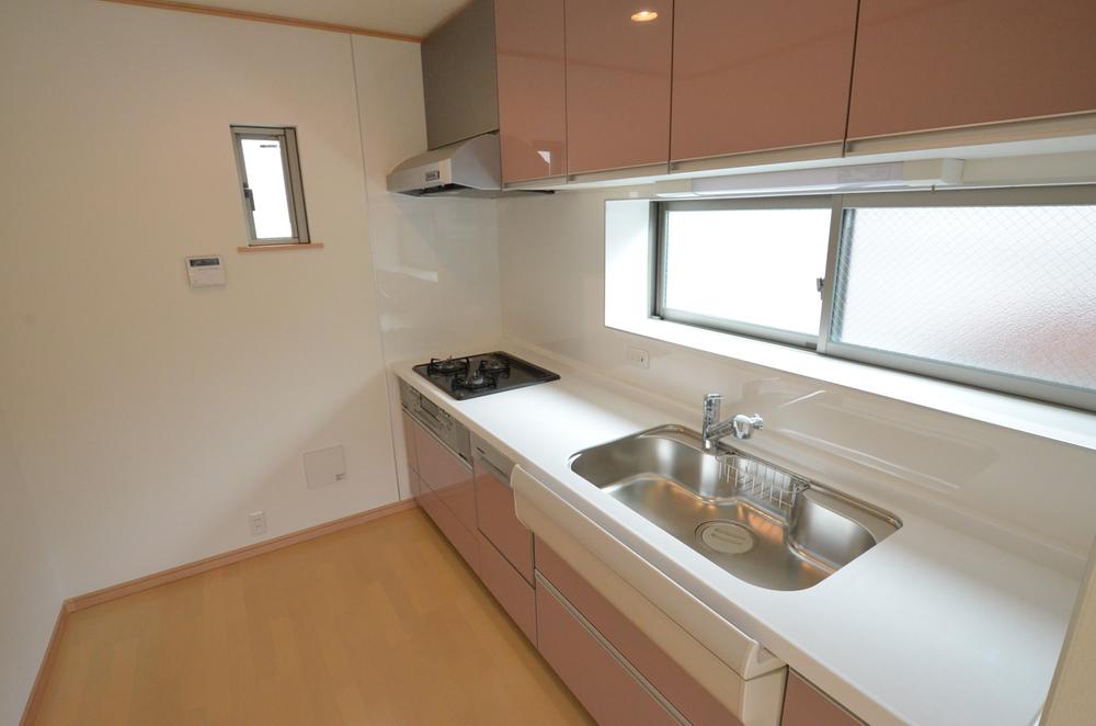 Kitchen. Also comes with a dishwasher is in artificial marble kitchen!