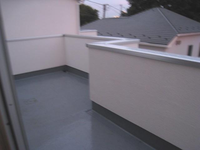 Balcony. Local (11 May 2013) Shooting Wide balcony