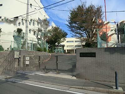 Primary school. 738m to Yokohama Municipal Baba Elementary School