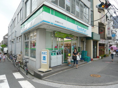 Convenience store. 205m to Family Mart (convenience store)